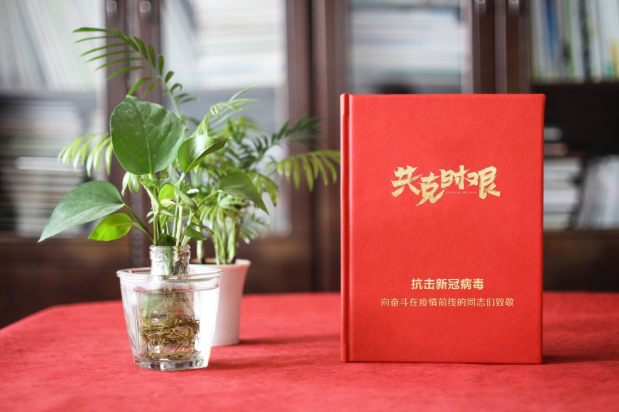 為什么紀念冊設(shè)計制作不要用模版？
